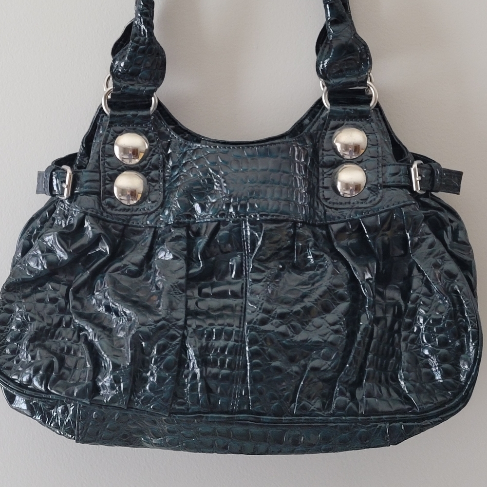 MONDANI | VEGAN VINYL GREEN ALLIGATOR SHOULDER BAG